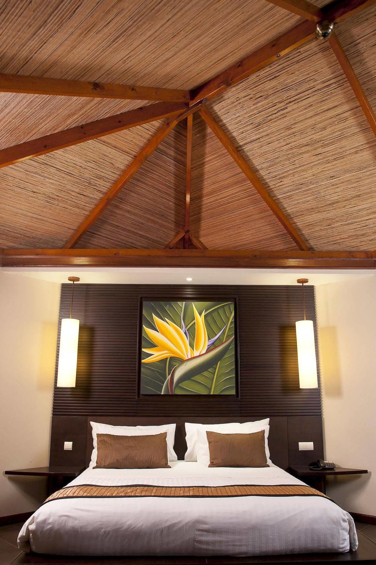 Hotel Tieti Poindimié المظهر الخارجي الصورة